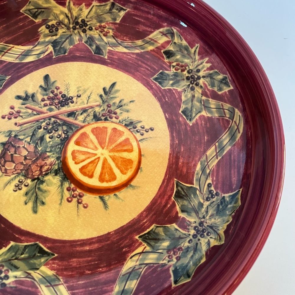 Italian Ceramic Pasta Bowl with a Holiday Motif - Picture 4 of 10